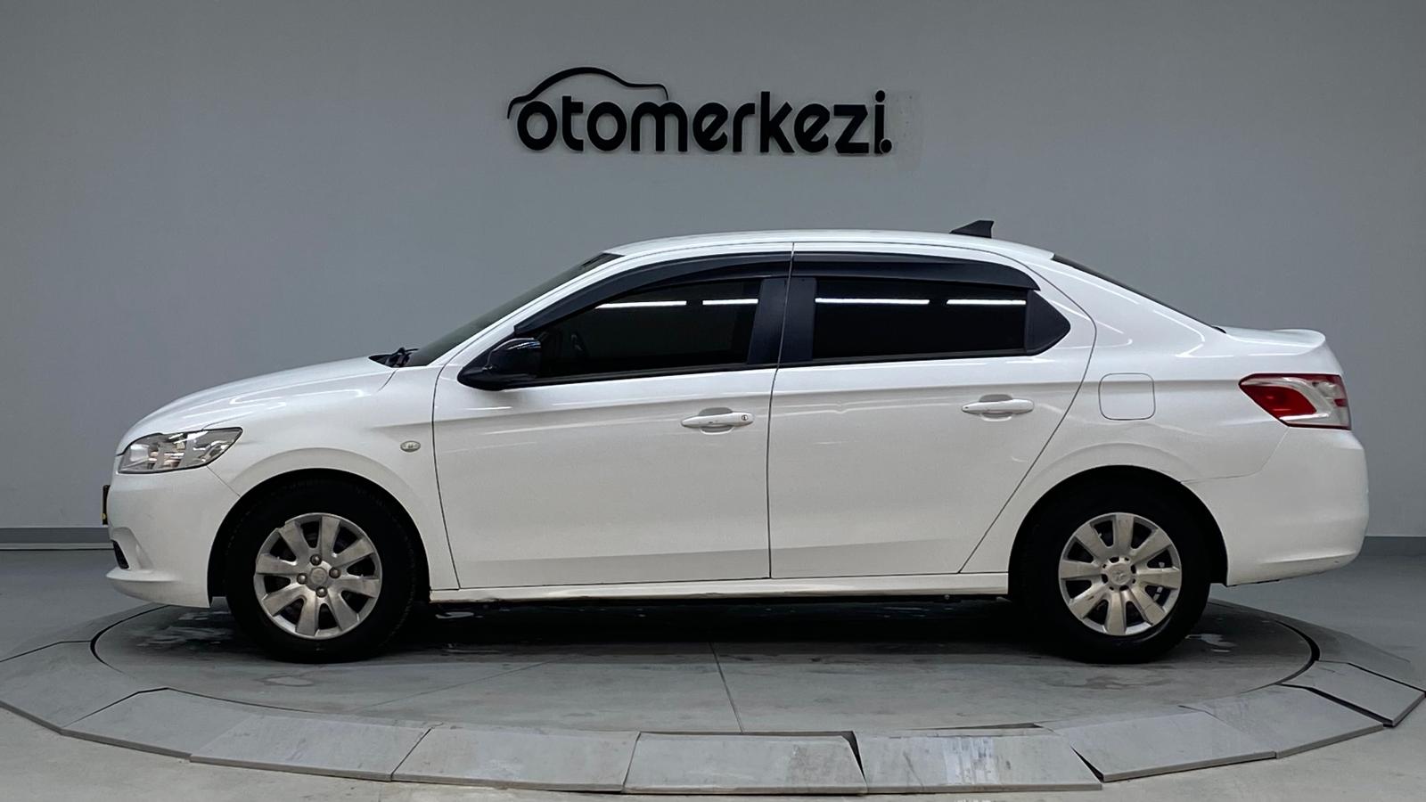 PEUGEOT 301 8